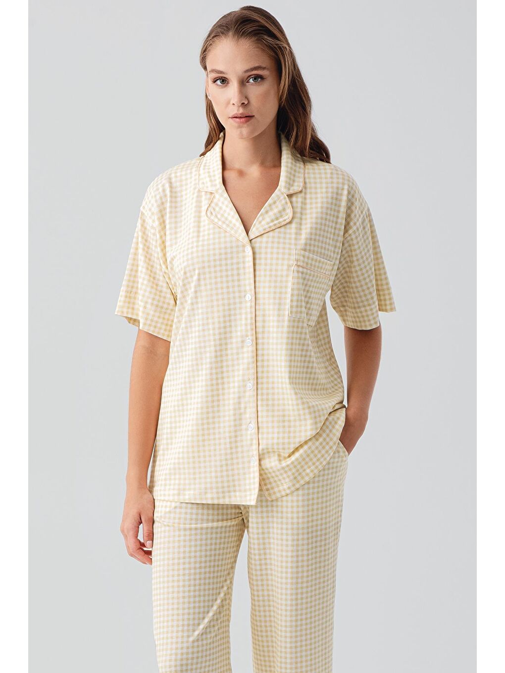 Sarı Kısa Kollu Düğmeli Cepli Pötikare Pamuklu Pijama Takım 19201-2