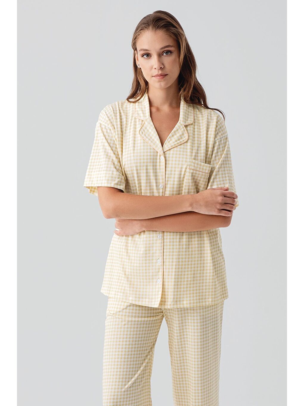 Sarı Kısa Kollu Düğmeli Cepli Pötikare Pamuklu Pijama Takım 19201-3