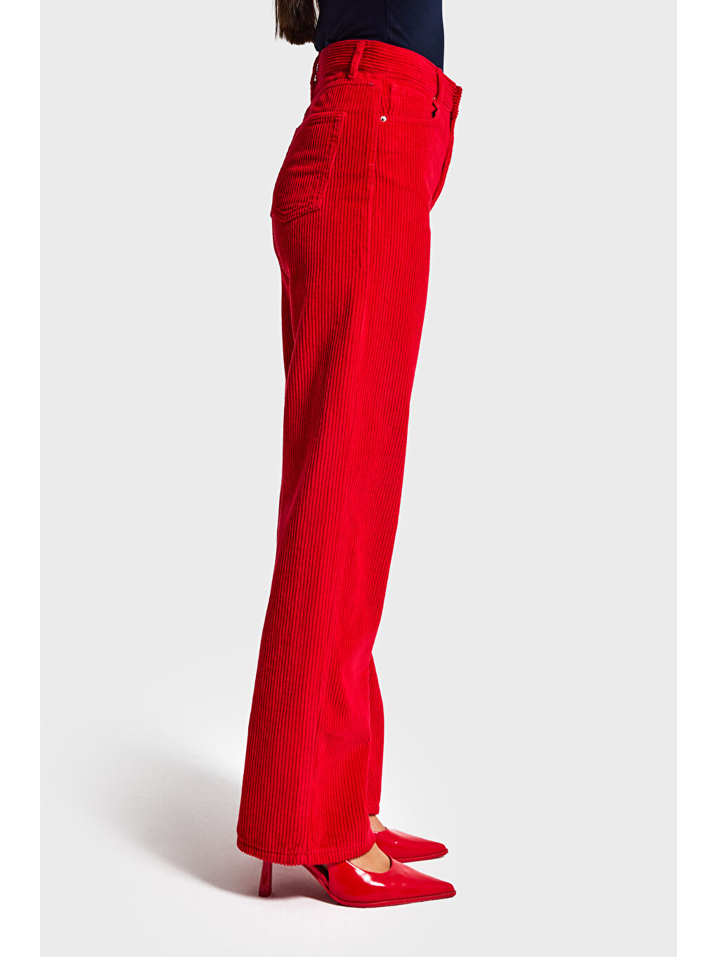 Kadın Kırmızı Doris 26w5-19 Straight Fit Yüksek Bel Kalın Fitilli Kadife Velvet Kumaş Pantolon-4