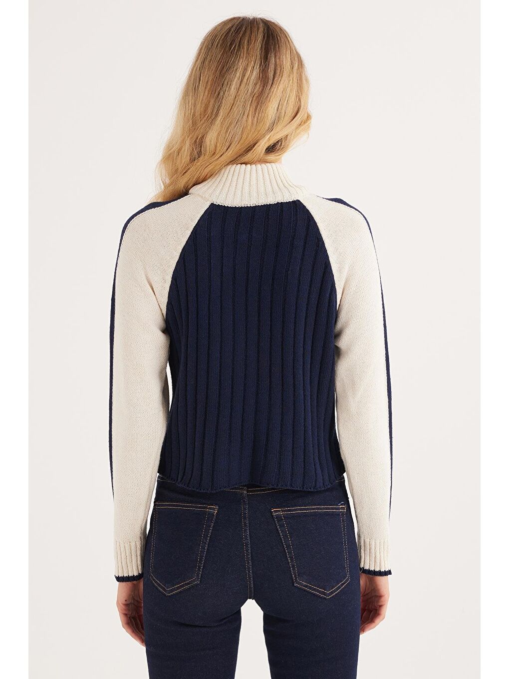 Kadın Regular Fit Klasik Kesim Fermuarlı Yaka Lacivert Kazak-6