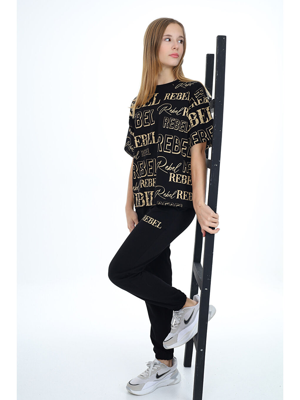 Siyah Kız Çocuk Yazı Baskılı Alt-Üst Takım 12155