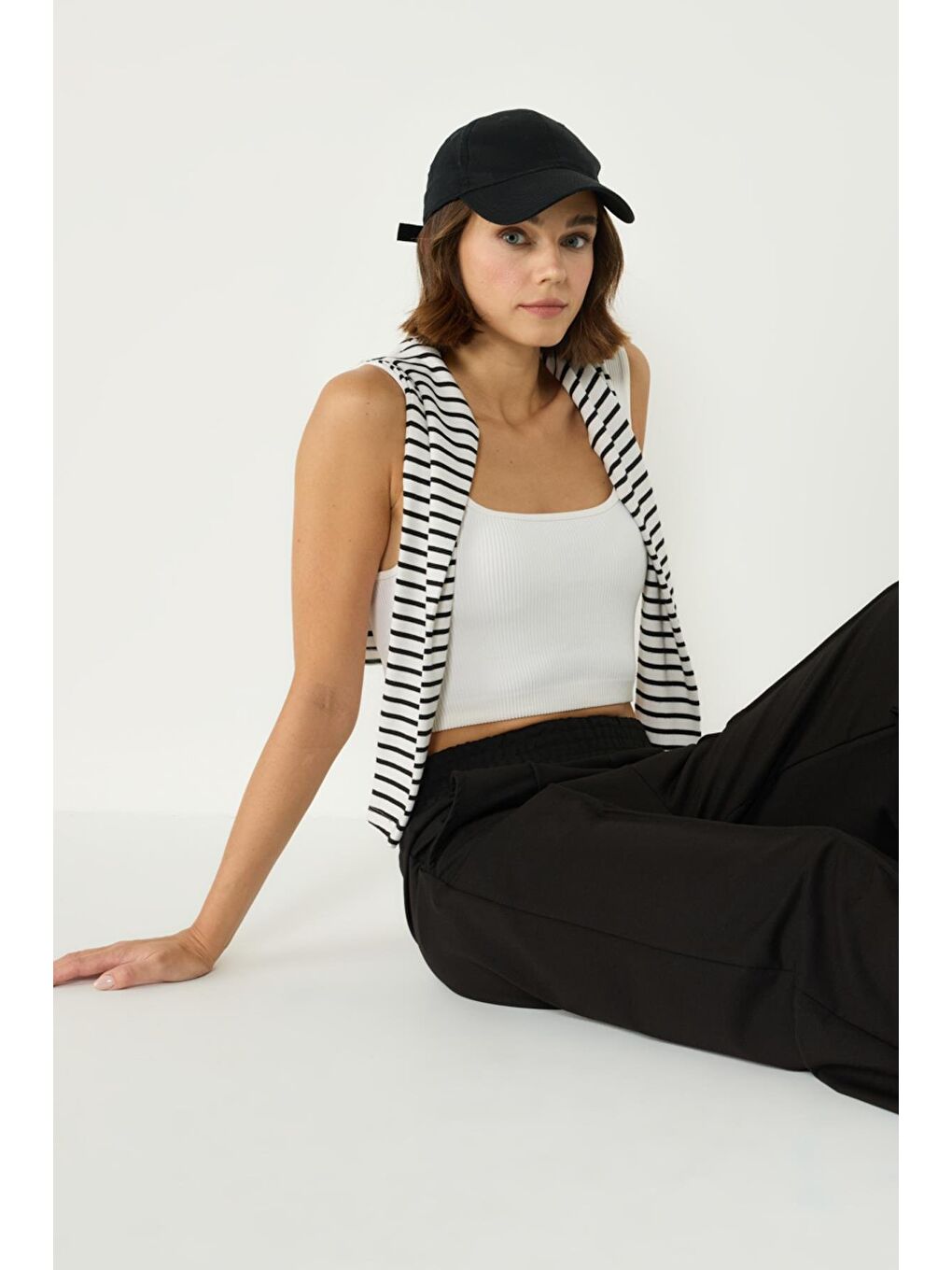 Kadın Dikiş Detaylı Palazzo Eşofman Altı 746 Siyah-1