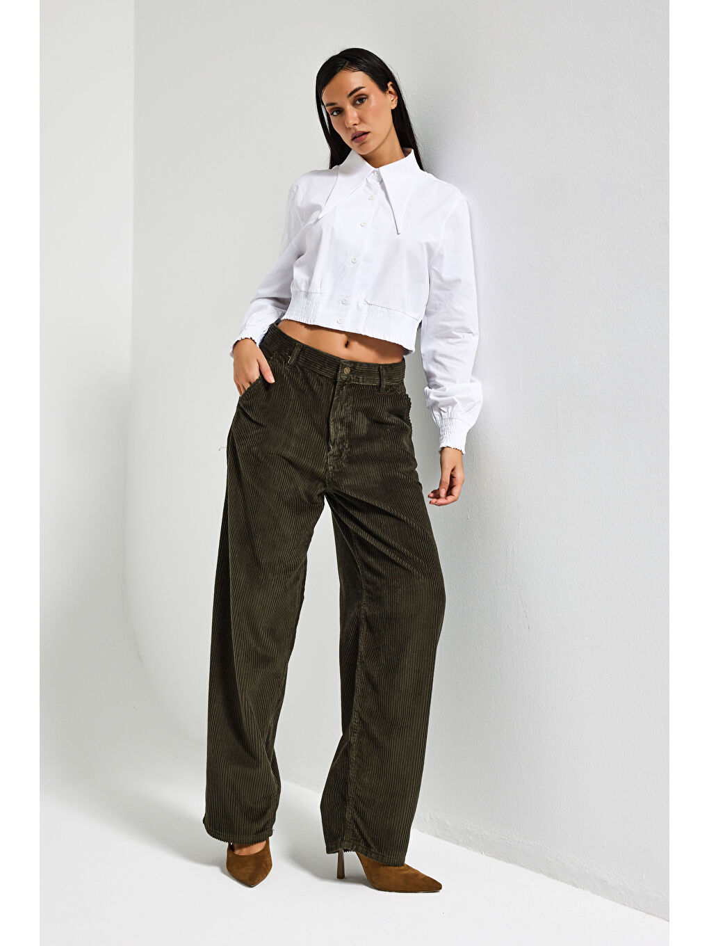 Kadın Haki Juniper 26w5-15 Skater Fit Fitilli Velvet Kadife Kumaş Pantolon-1