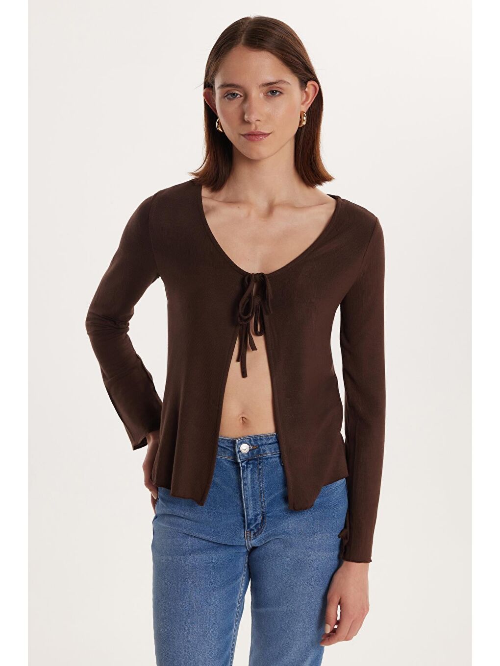 Kadın Regular Fit Uzun Kollu U Yaka Bağlama Detaylı Viskon Kahverengi Hırka-3