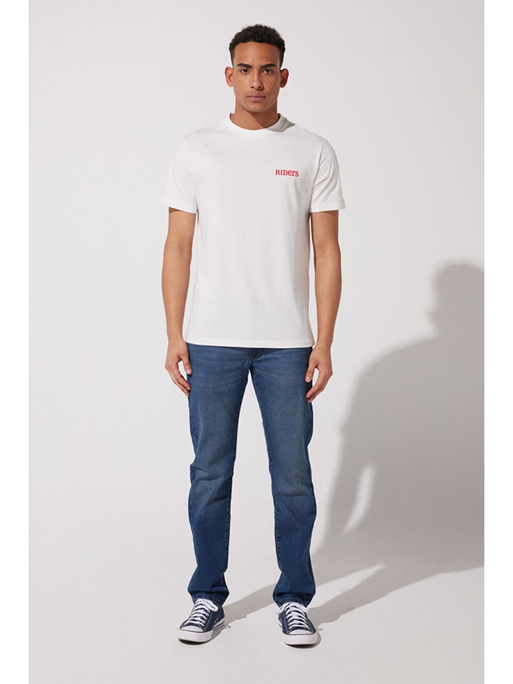 Regular Fit %100 Pamuk Bisiklet Yaka Beyaz Tişört-5