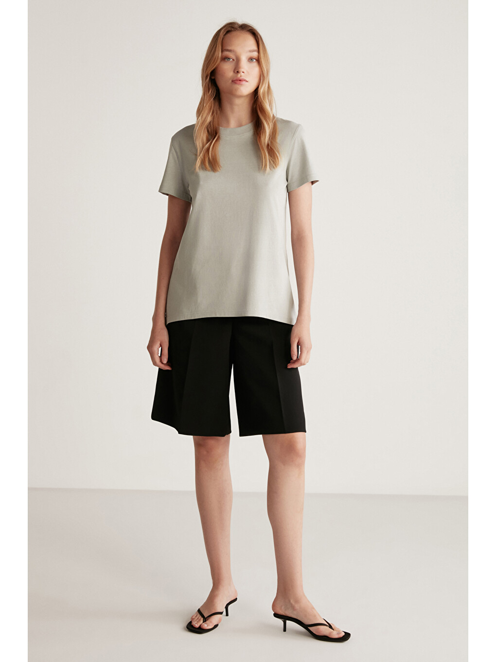 Gri Samantha Kadın %100 Organik Pamuklu Comfort Fit Arkası Uzun Basic Örme AÇIK GRİ T-Shirt-3