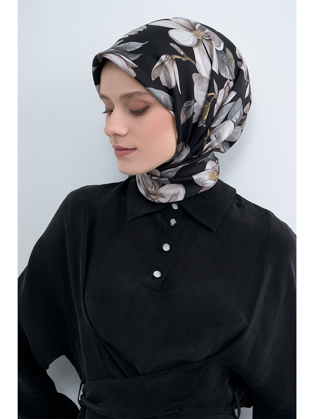 Siyah Saf İpek Sura Eşarp 9524D 05-1