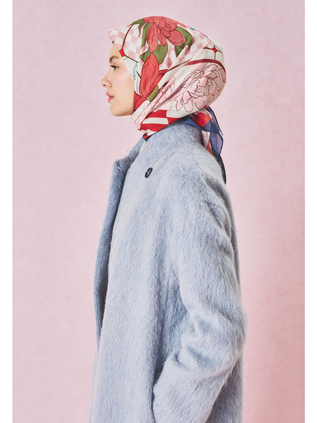 Pembe TALES OF LOVE DESEN FLOŞ VİSKON EŞARP LAVENDER GARDEN-2