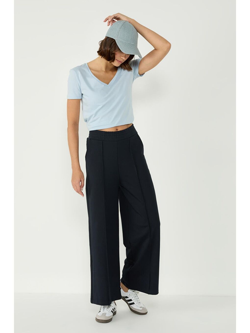 Kadın Dikiş Detaylı Palazzo Eşofman Altı 746 Lacivert-1
