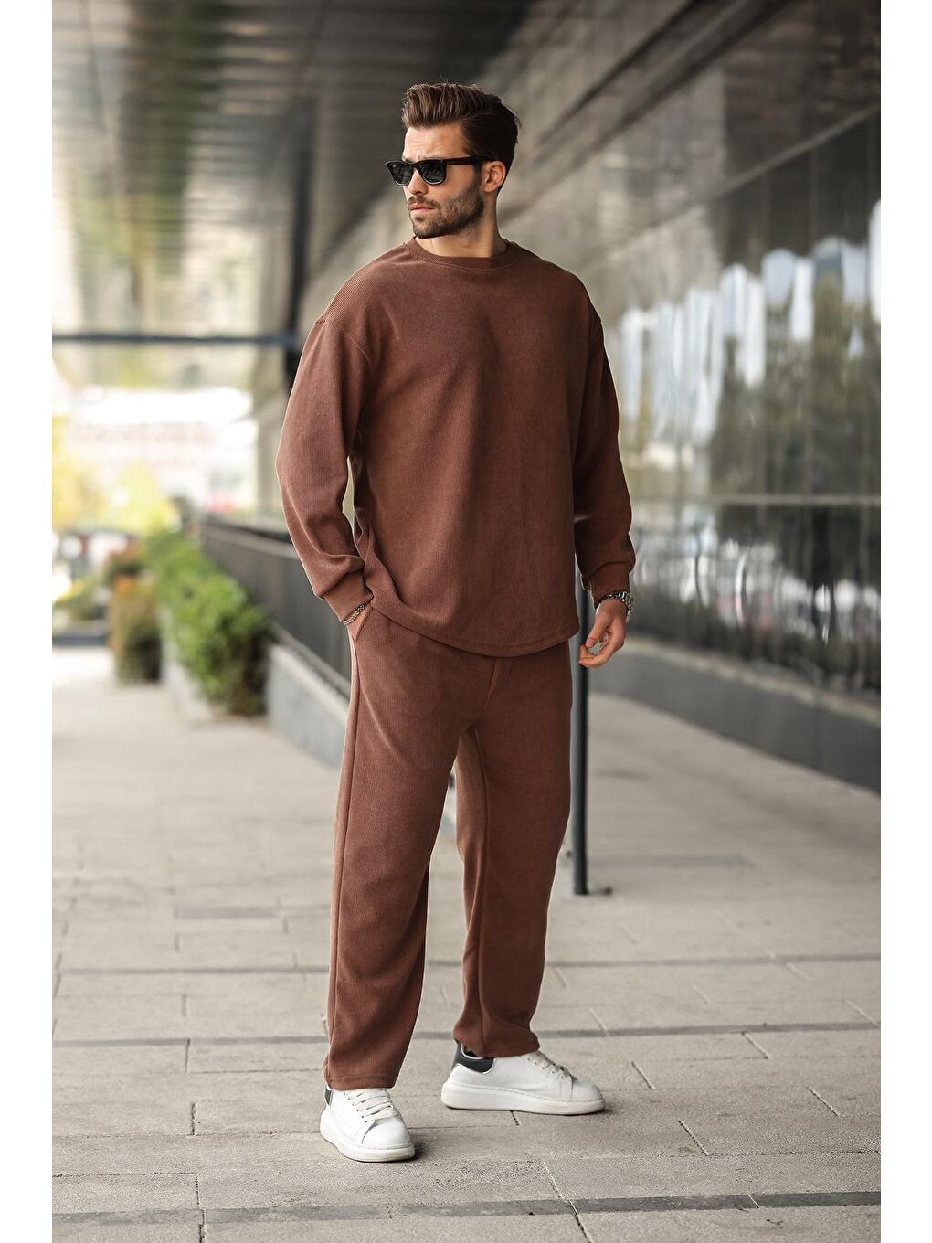 Kahverengi Bisiklet Yaka Erkek Kadife Takım E7337-1