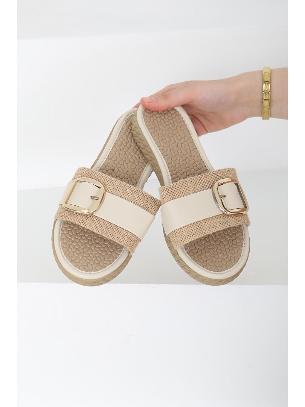 Ekru Kadın Krem Tokalı Terlik - 27265-5