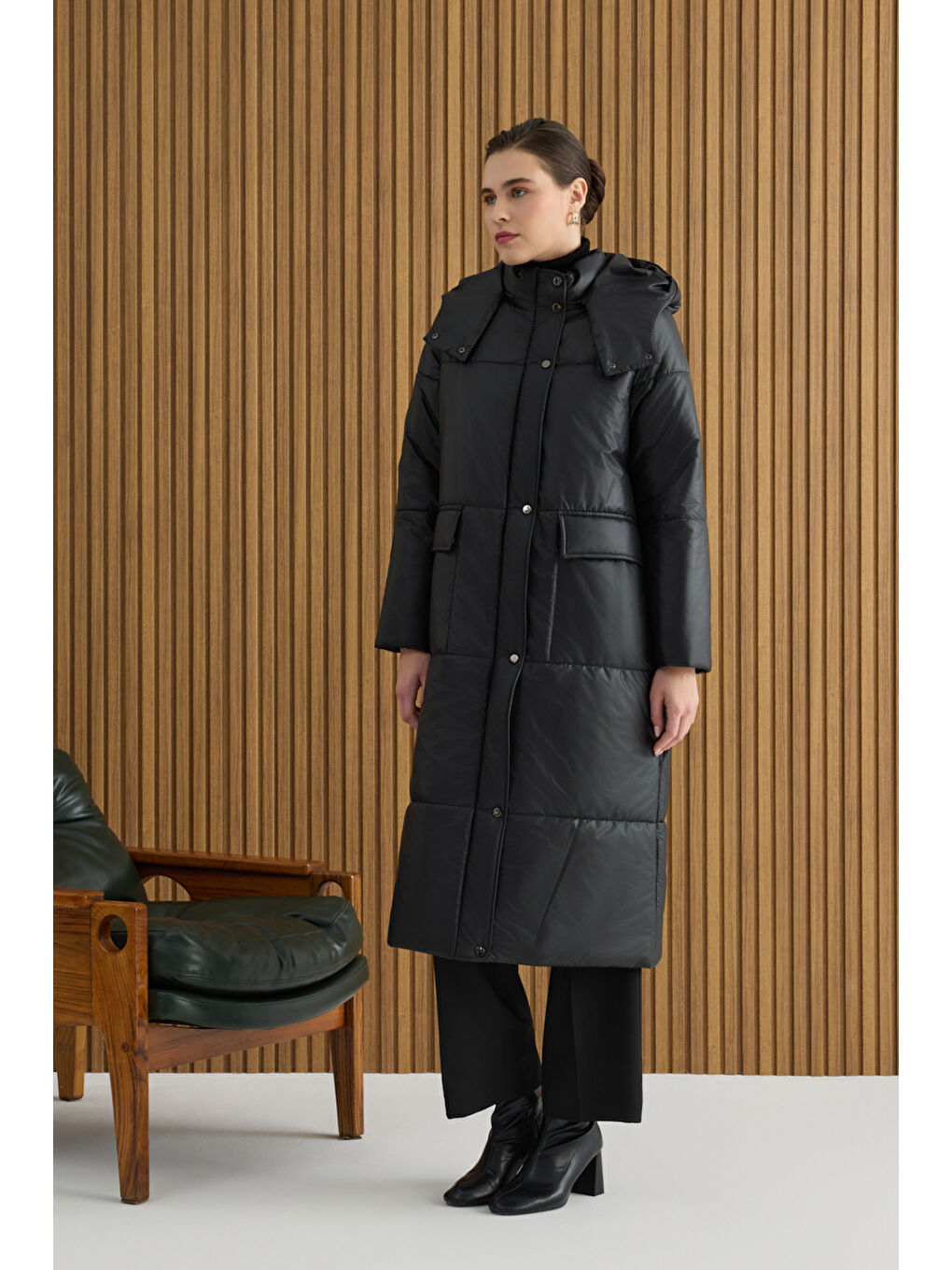 Siyah Arka Beli Lastikli Mont-2