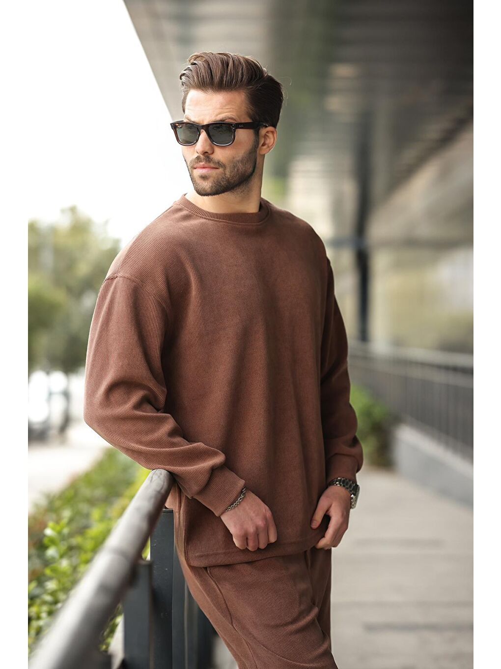 Kahverengi Bisiklet Yaka Erkek Kadife Takım E7337-3