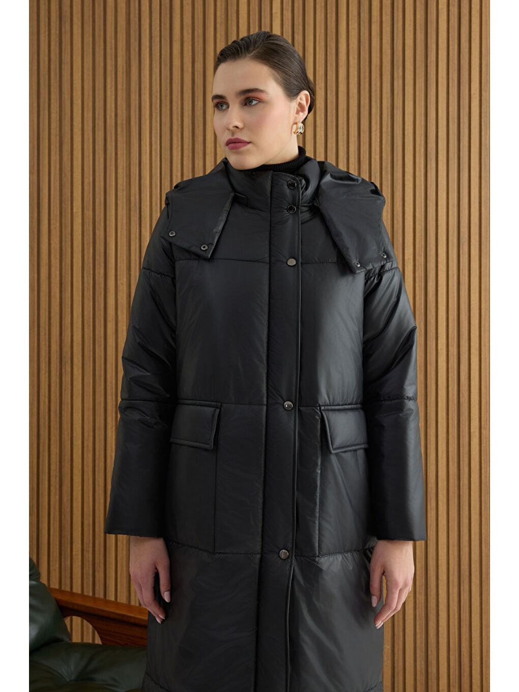 Siyah Arka Beli Lastikli Mont-4