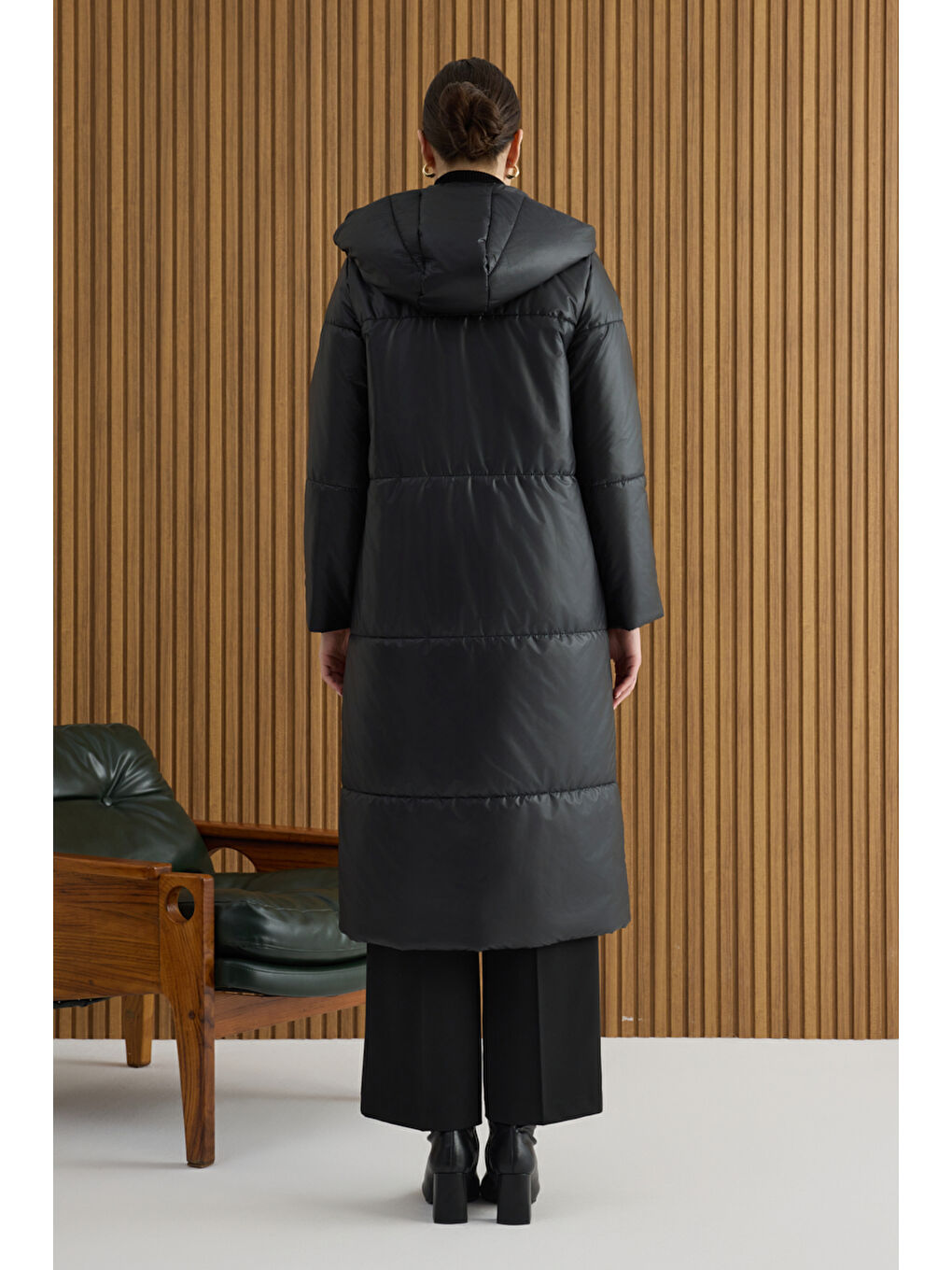 Siyah Arka Beli Lastikli Mont-5