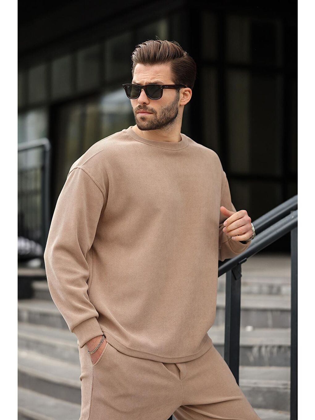 Kahverengi Camel Bisiklet Yaka Erkek Kadife Takım E7337-1