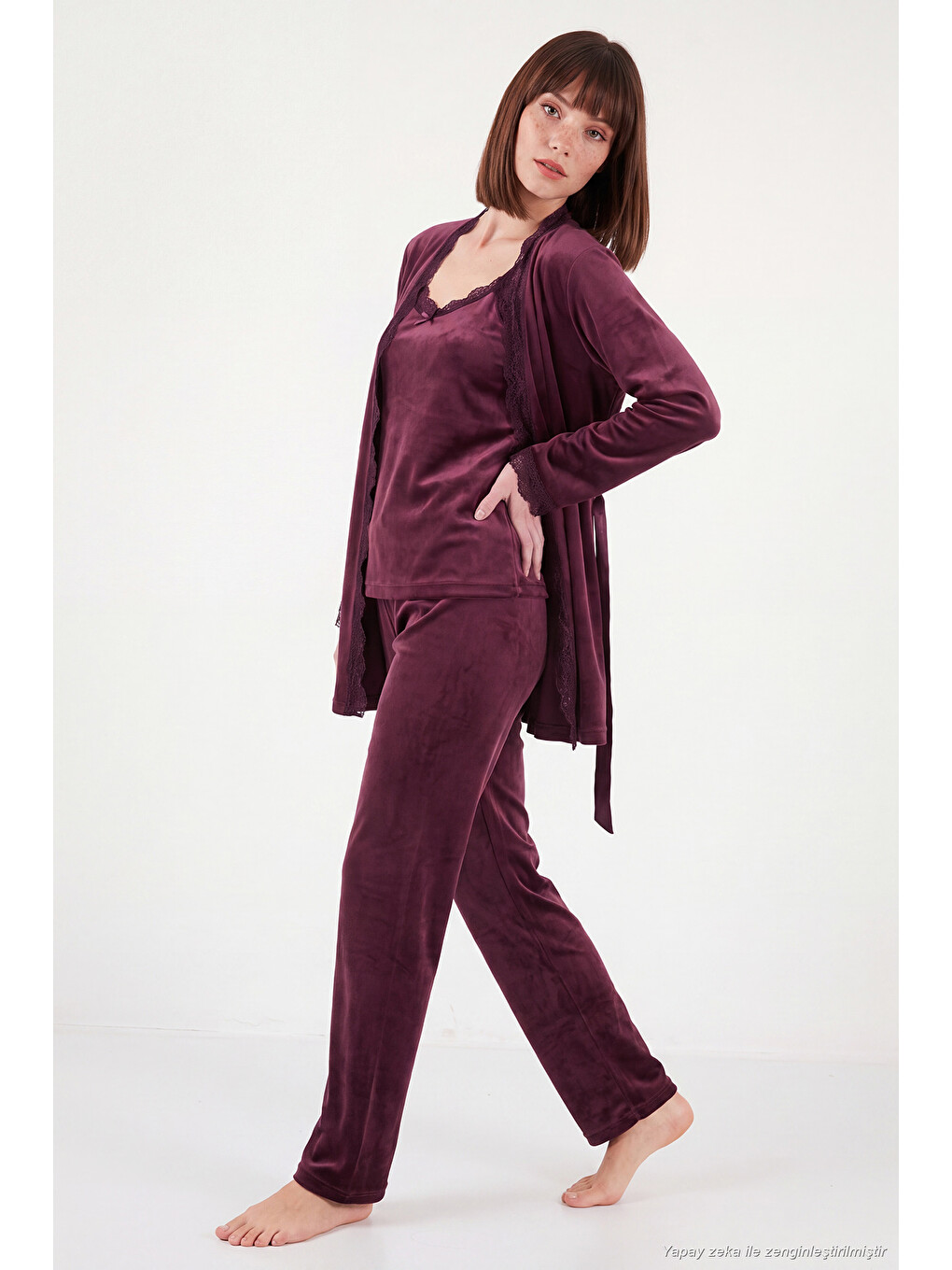 Mürdüm Regular Fit Dantelli Yumuşak Dokulu Sabahlıklı Kadife Kadın Pijama Takımı 6095545-2