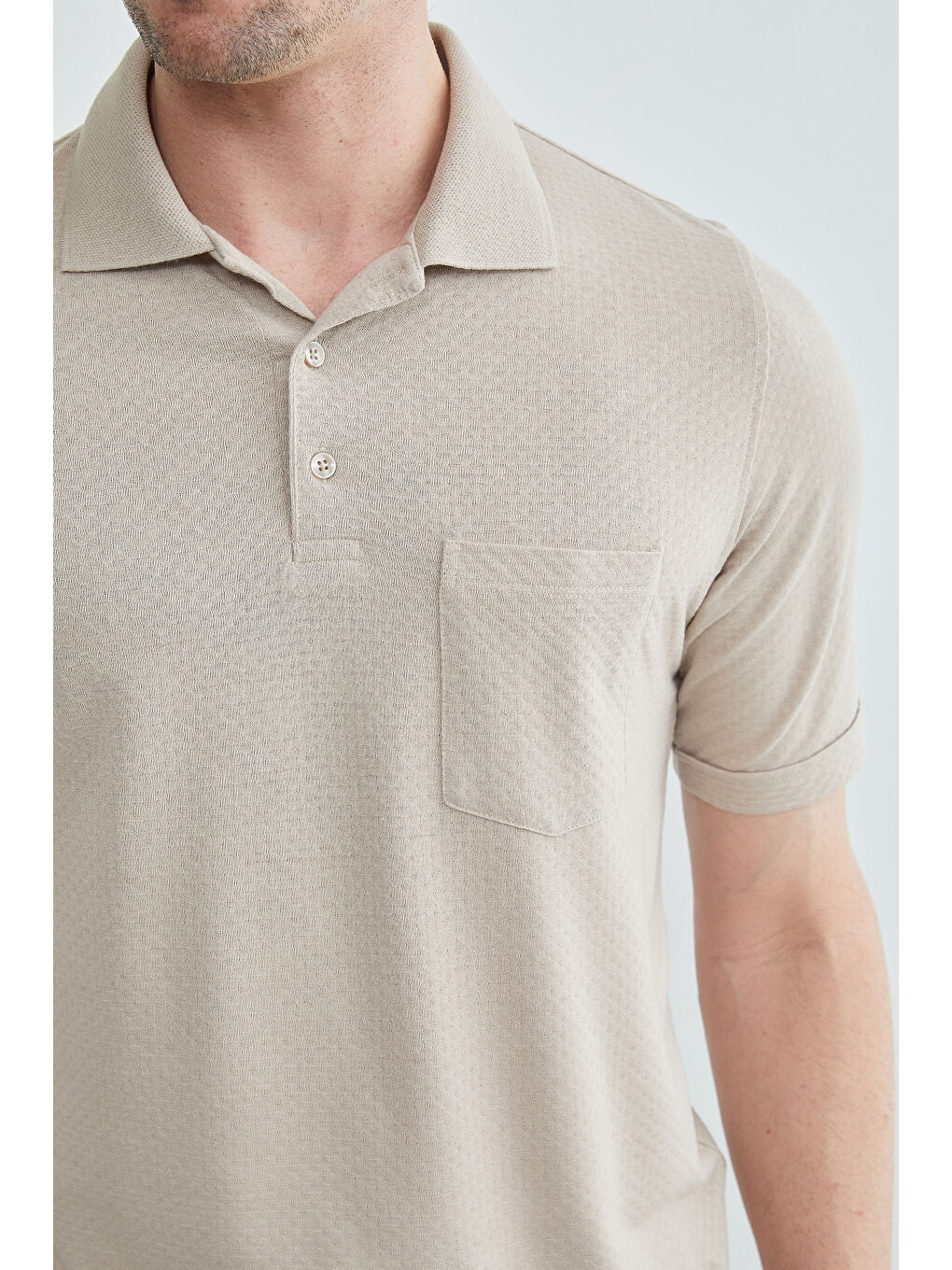 Bej Desenli Tek Cepli Polo Yaka Tişört-2