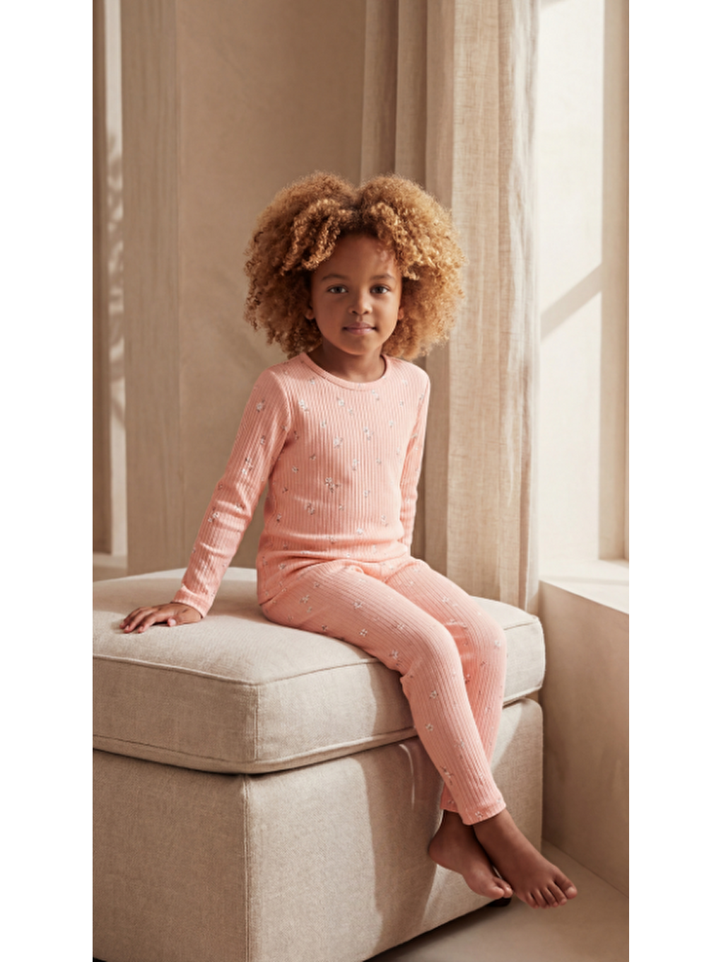 Kız Çocuk Çiçek Desenli Pijama Takımı Pembe