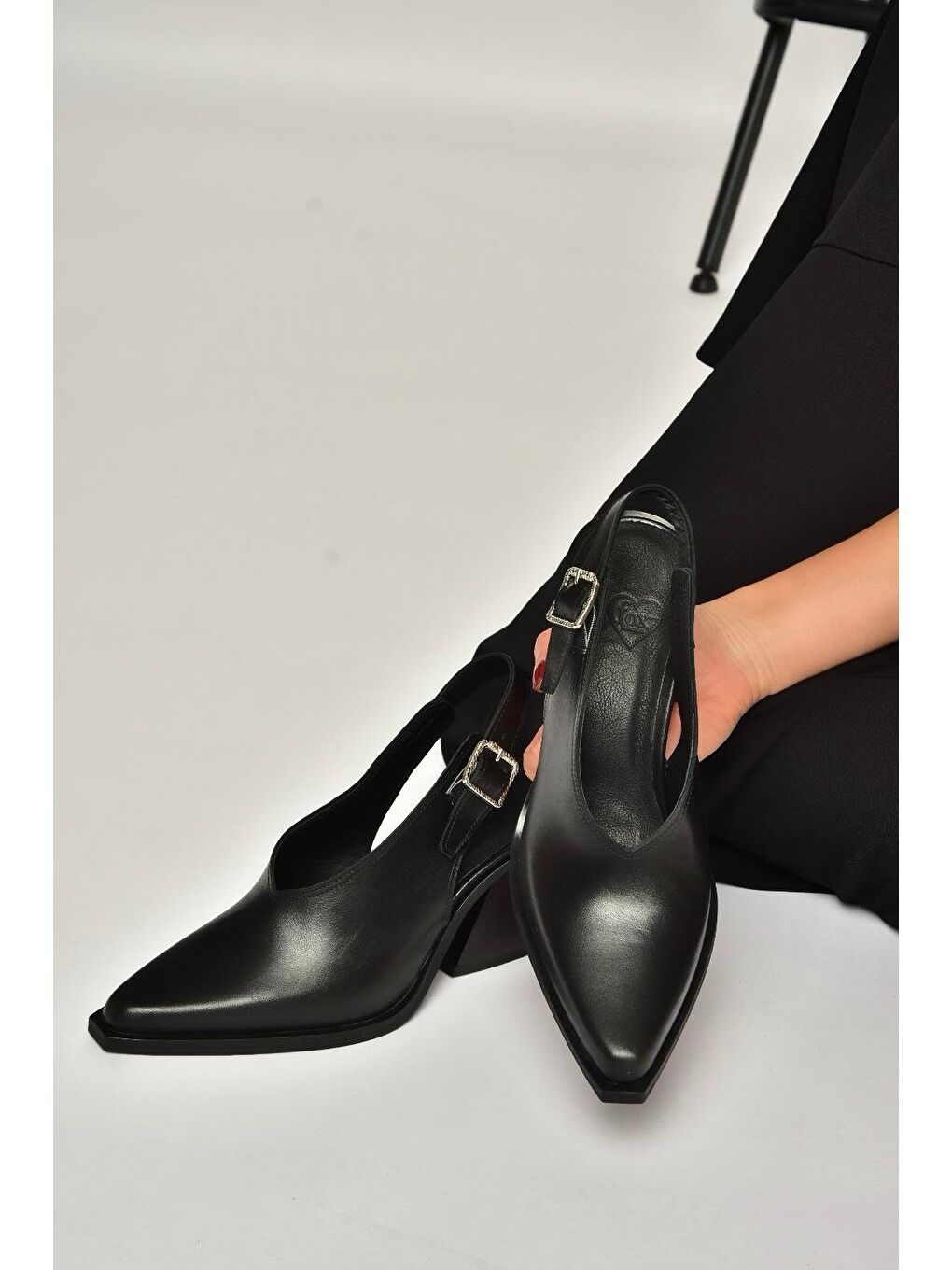 Siyah Kadın Topuklu Ayakkabı Y654300203-3