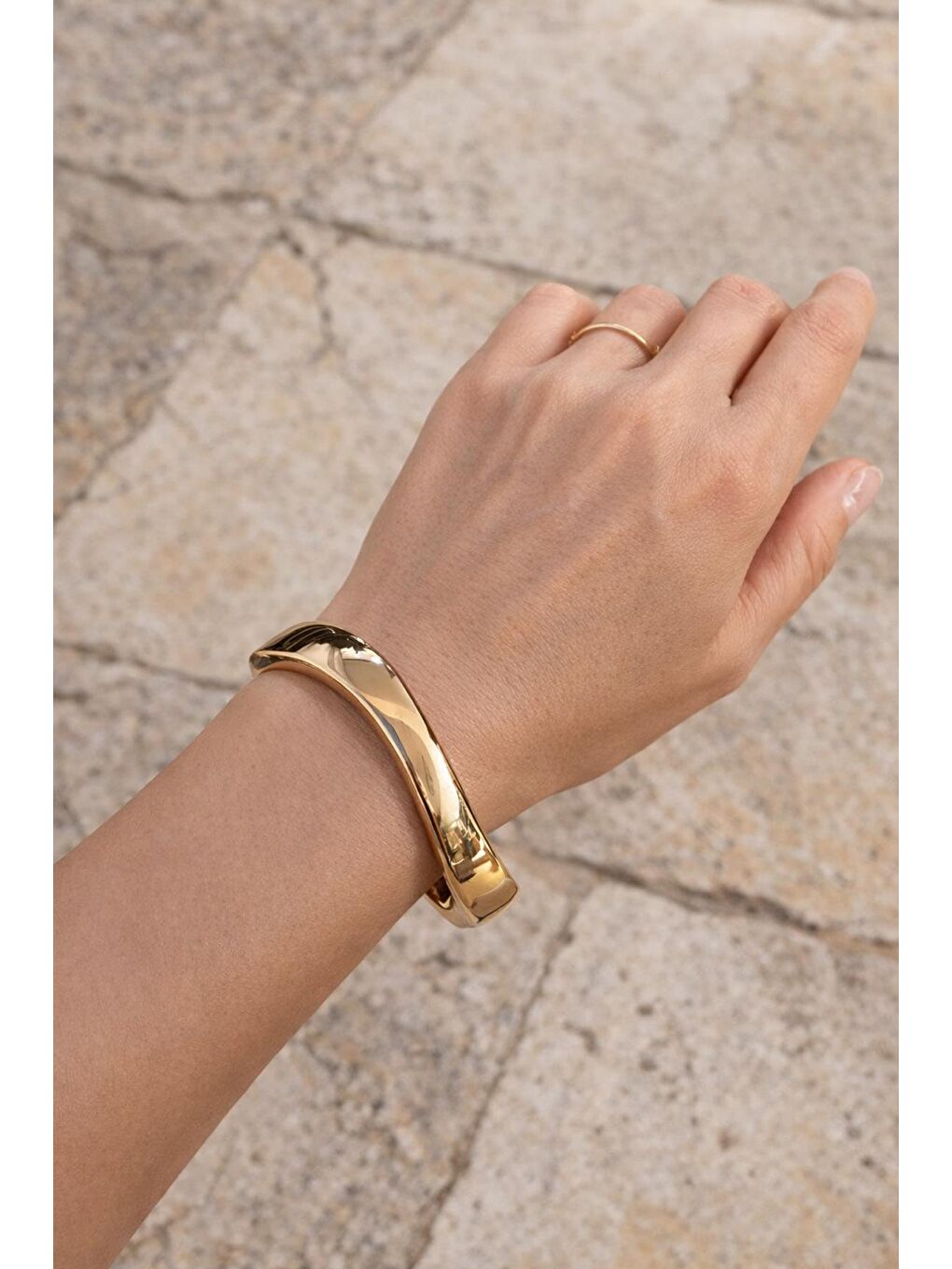 Sarı Dalgalı Model Manşet Altın Rengi Cuff Bileklik-1