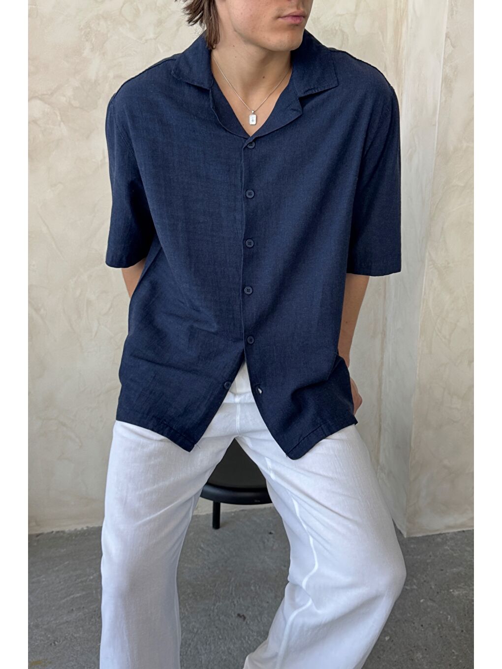 Lacivert Erkek Oversize Apaş Yaka Kısa Kollu Keten Gömlek-1