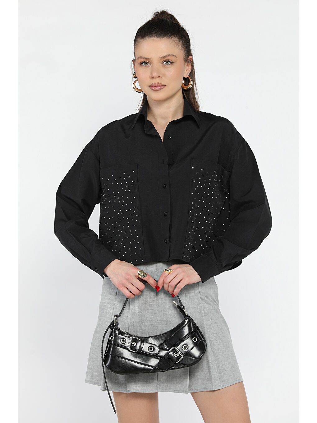 Siyah Cep Taş Detaylı Kadın Crop Top Gömlek-1