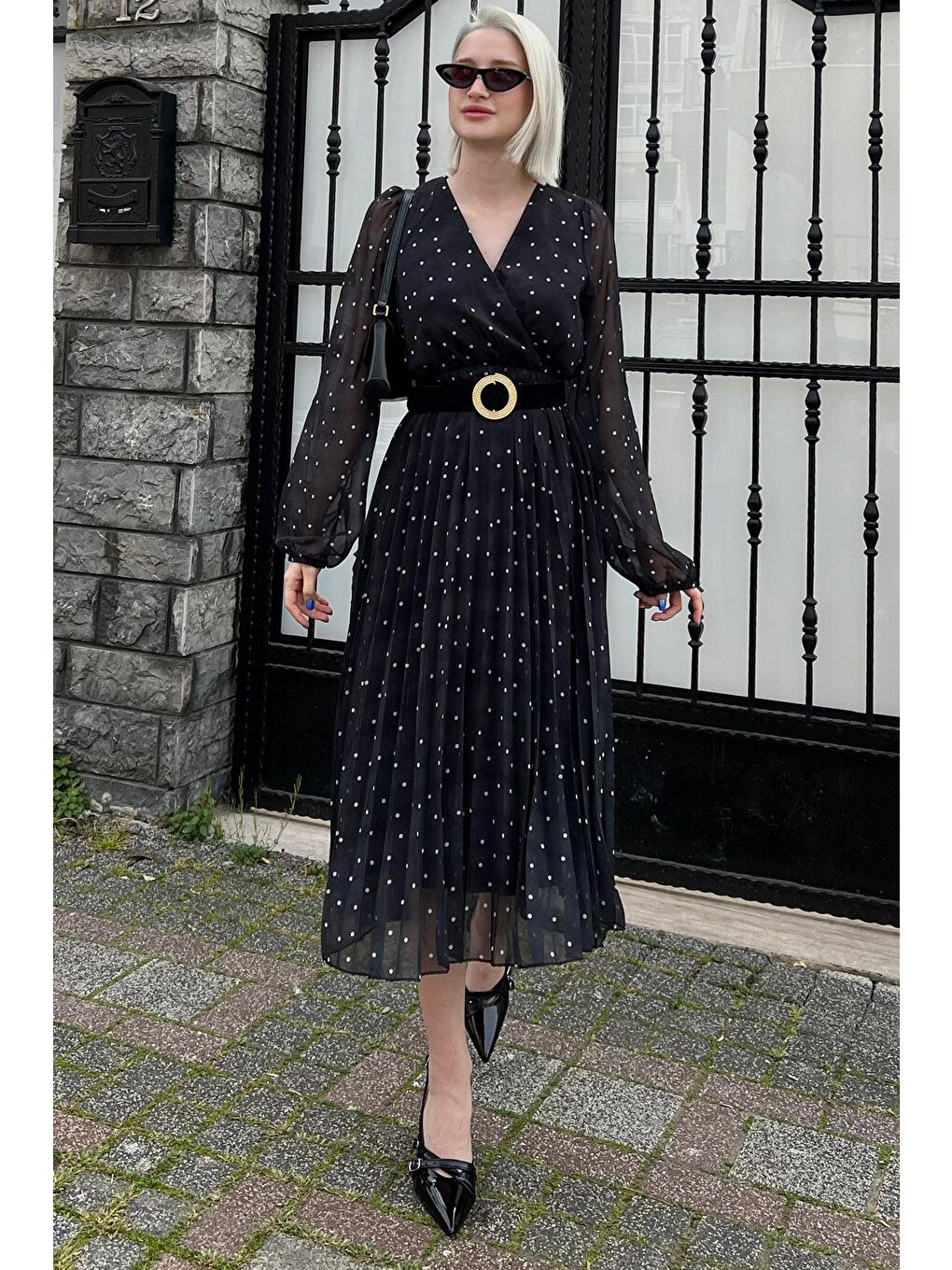 Siyah Kruvaze Yaka Puantiyeli Şifon Elbise Mg2065-1