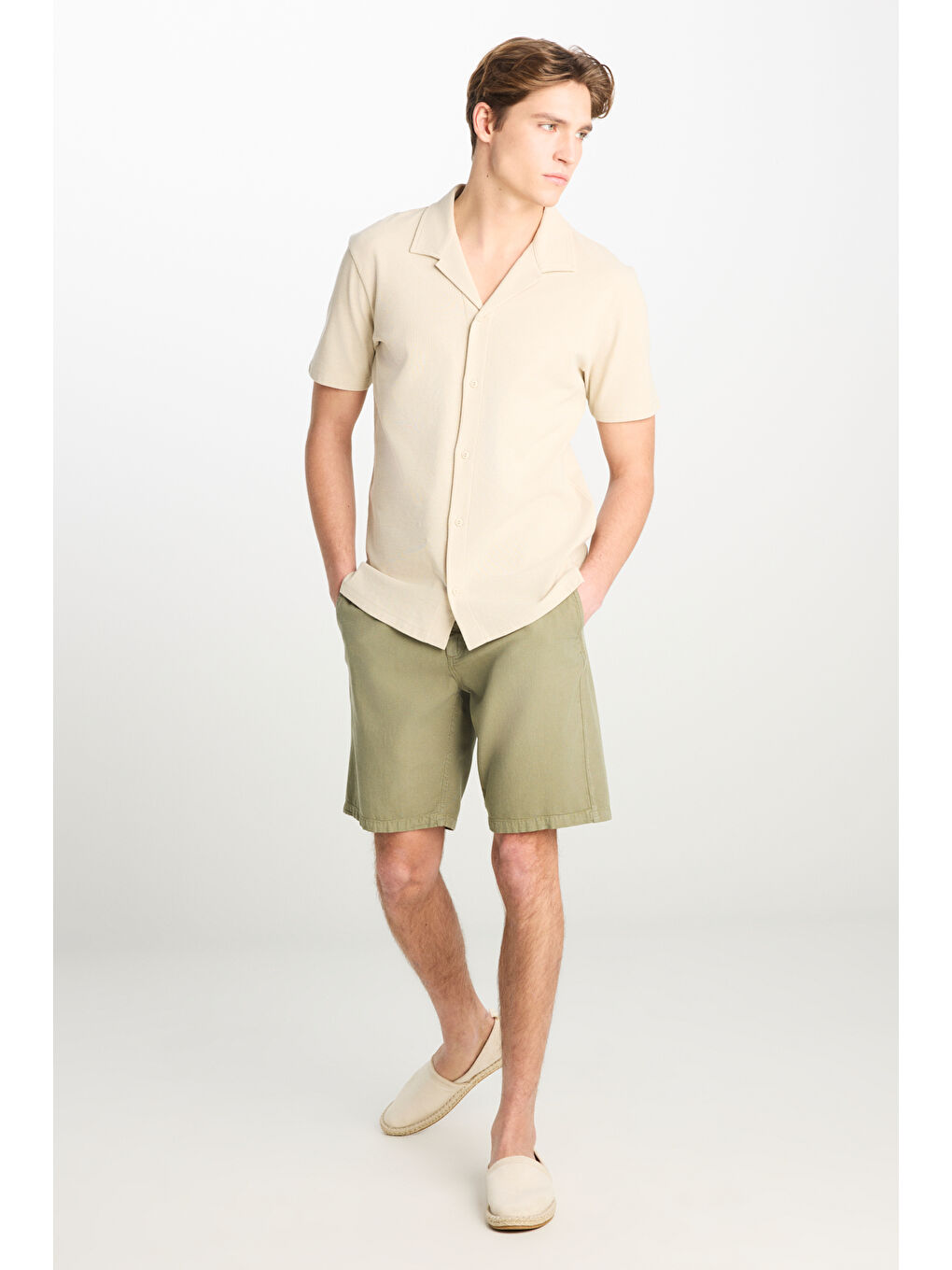 Kahverengi Relaxed Fit Geniş Kesim Deve Tüyü Pamuklu Gömlek-2