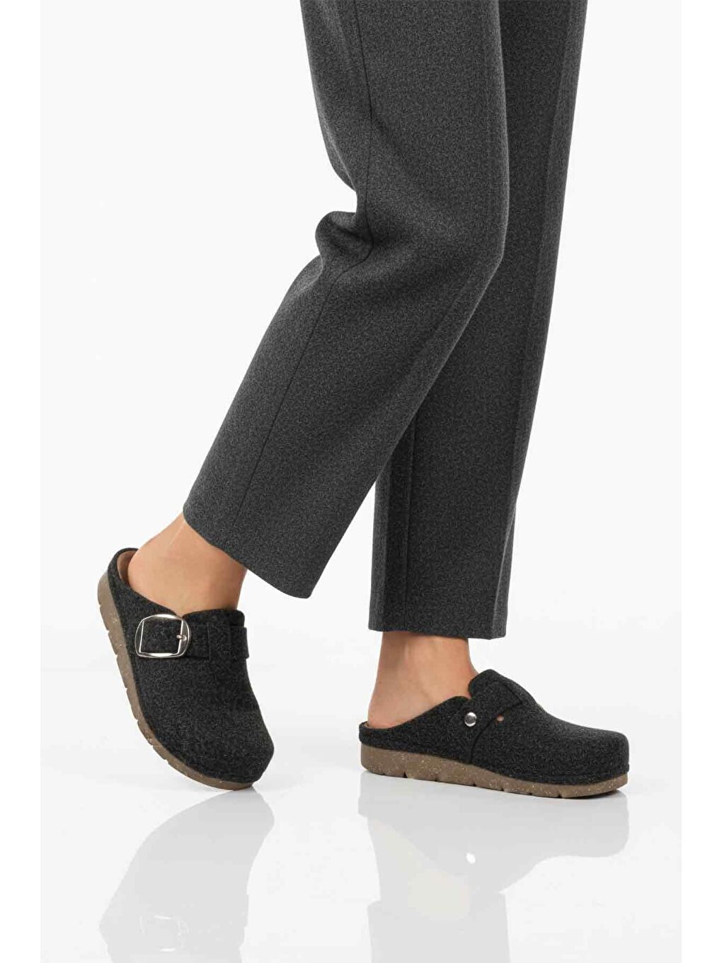 Siyah Keçe Anatomik Kadın Ev Terliği K-117.005 Z