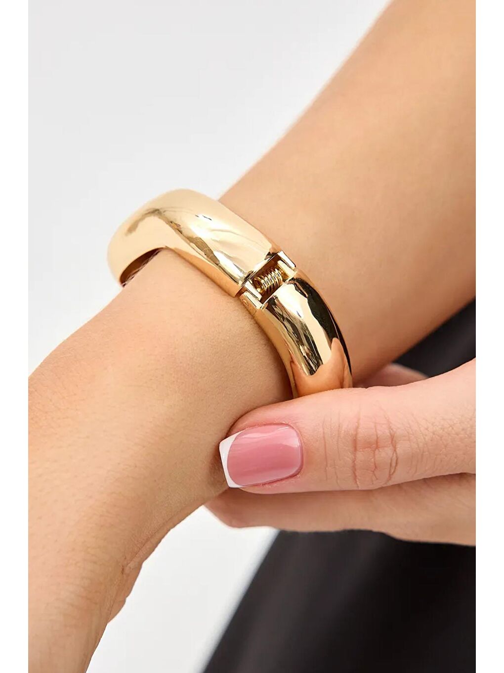 Sarı Dalgalı Model Manşet Altın Rengi Cuff Bileklik-3