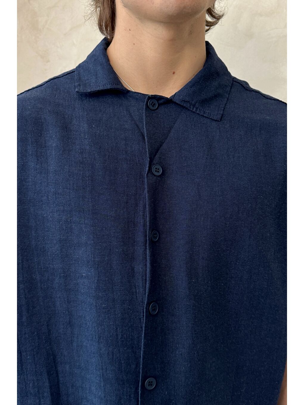 Lacivert Erkek Oversize Apaş Yaka Kısa Kollu Keten Gömlek-5