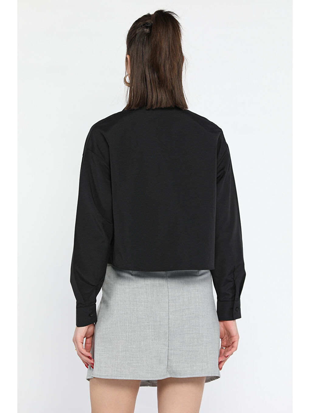 Siyah Cep Taş Detaylı Kadın Crop Top Gömlek-2