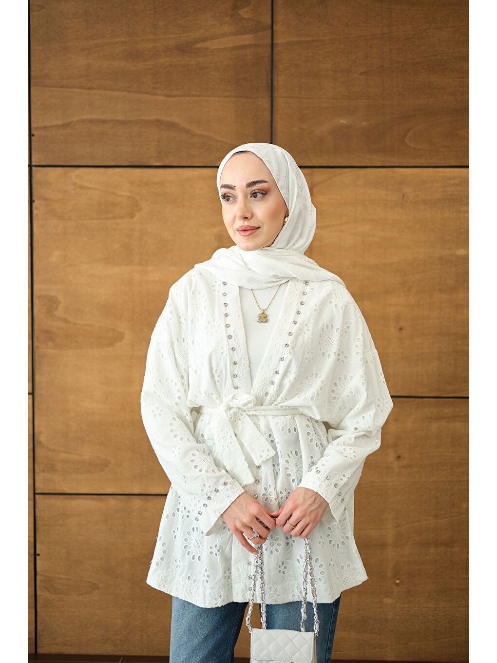 Kadın Brode Taş İşlemeli Kimono Beyaz-3