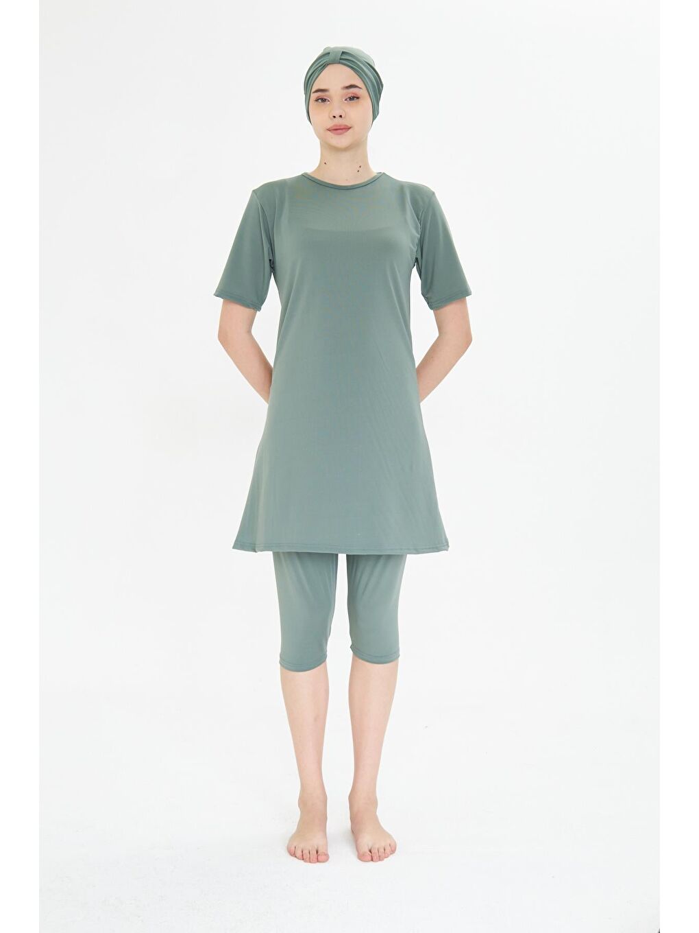 Büyük Beden Kısa Kollu Elastanlı Yarı Kapalı Tesettür Mayo Yeşil 3484B-Y-1