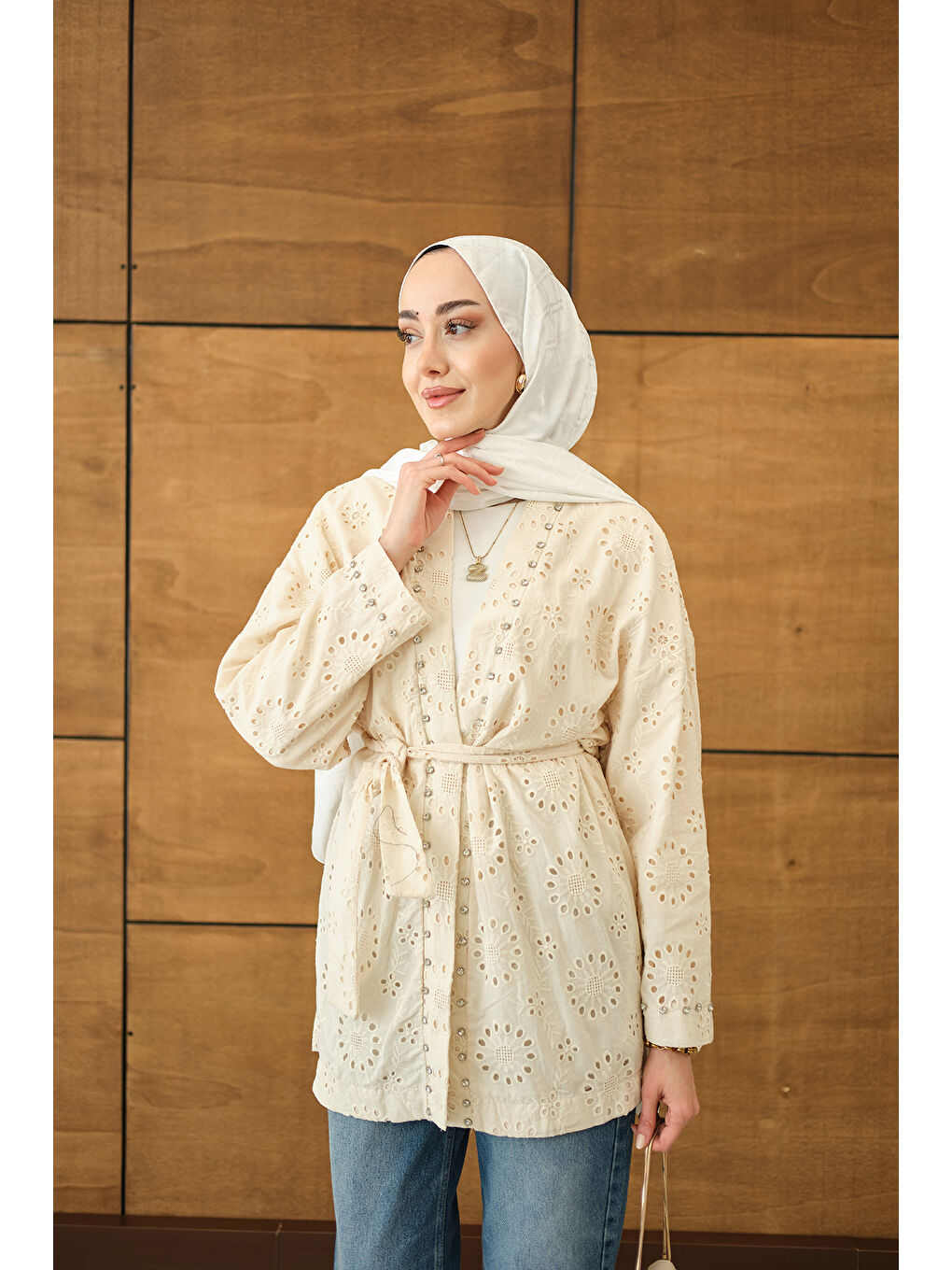 Ekru Kadın Brode Taş İşlemeli Kimono Krem