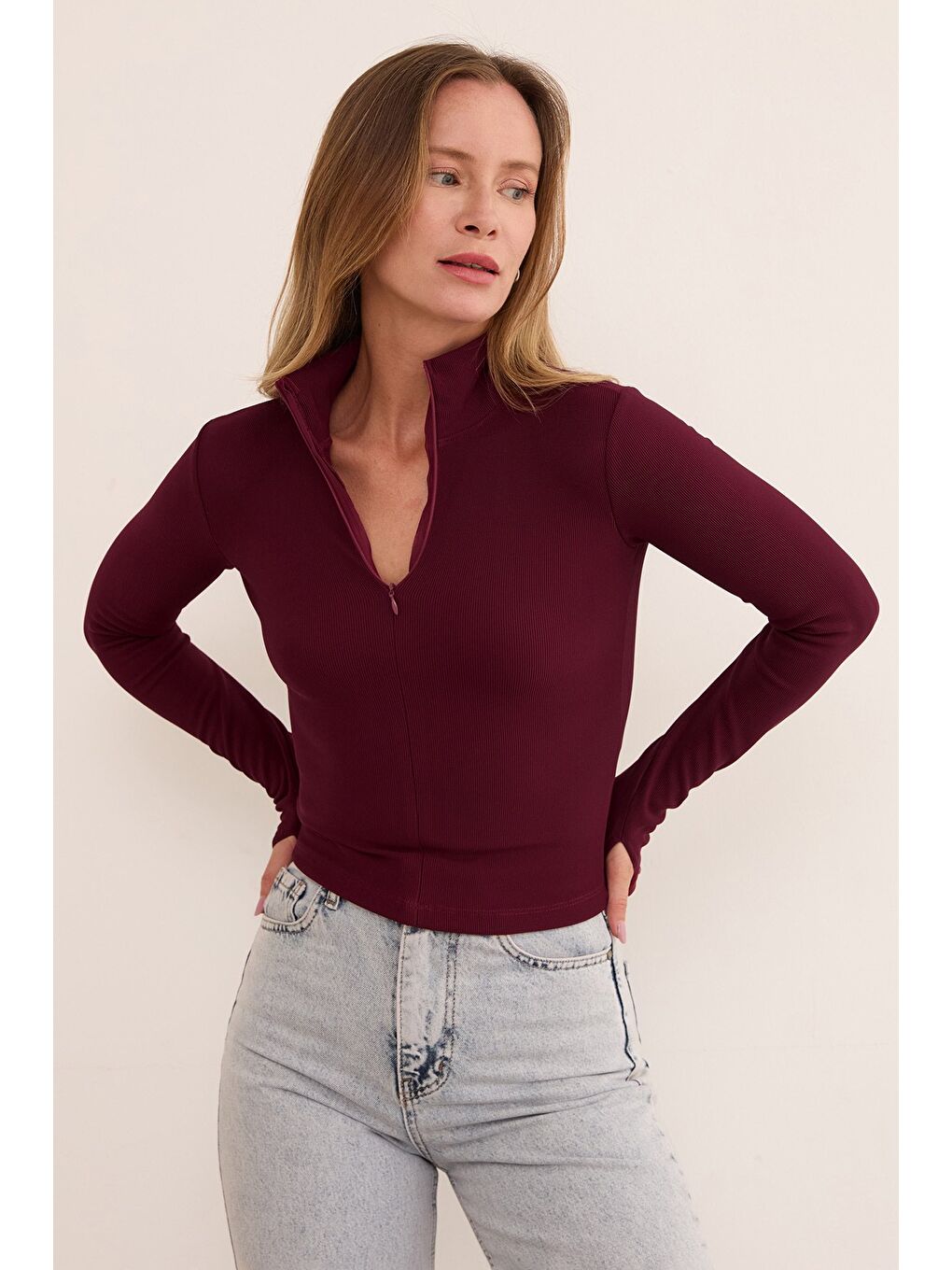 Bordo Fitilli Fermuarlı Dik Yaka Bluz-1