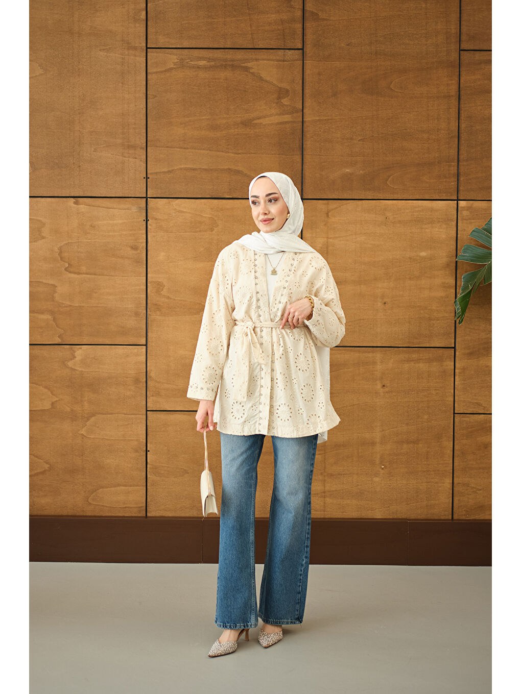 Ekru Kadın Brode Taş İşlemeli Kimono Krem-1