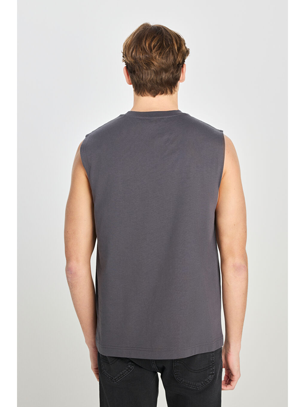 Antrasit %100 Pamuk Relaxed Fit Geniş Kesim Bisiklet Yaka Baskılı Antasit Tişört-4