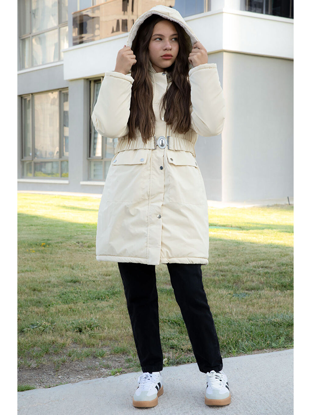 Ekru Krem Kemerli Nubuk Kumaş Kız Çocuk İçi Kürklü Kapüşonlu Şişme Mont 21315