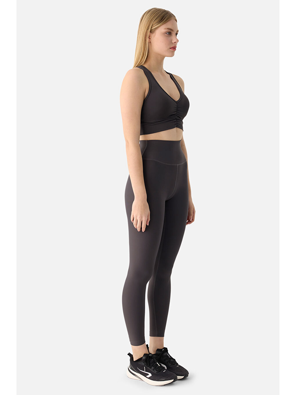 Gri Amara Büzgü Detaylı Füme Spor Bra-2