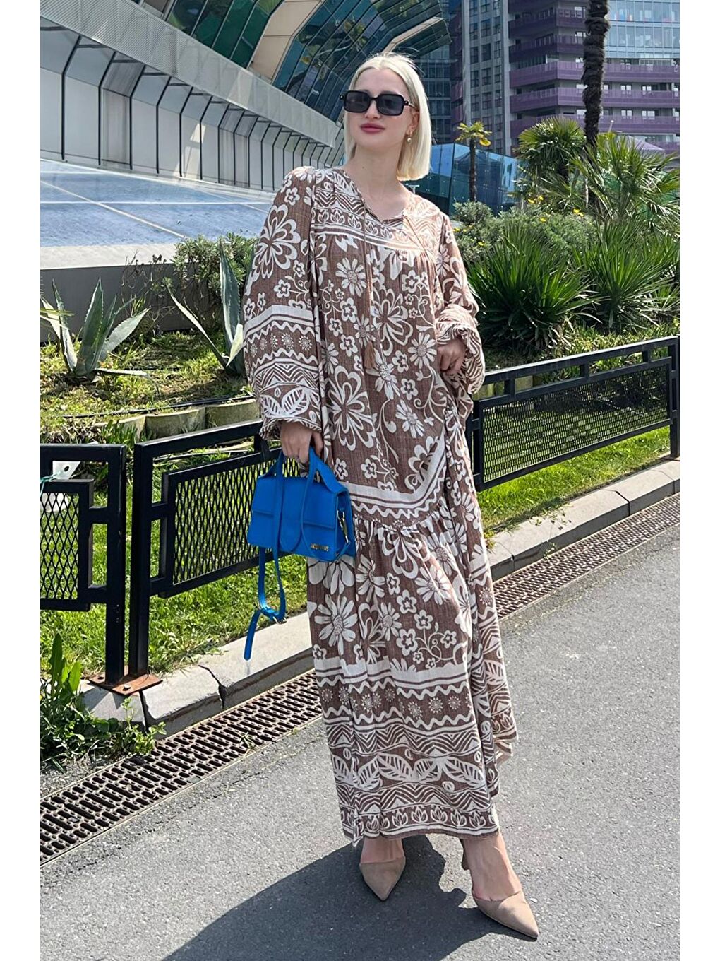 Kahverengi Oversize Desenli Uzun Elbise Mg2055