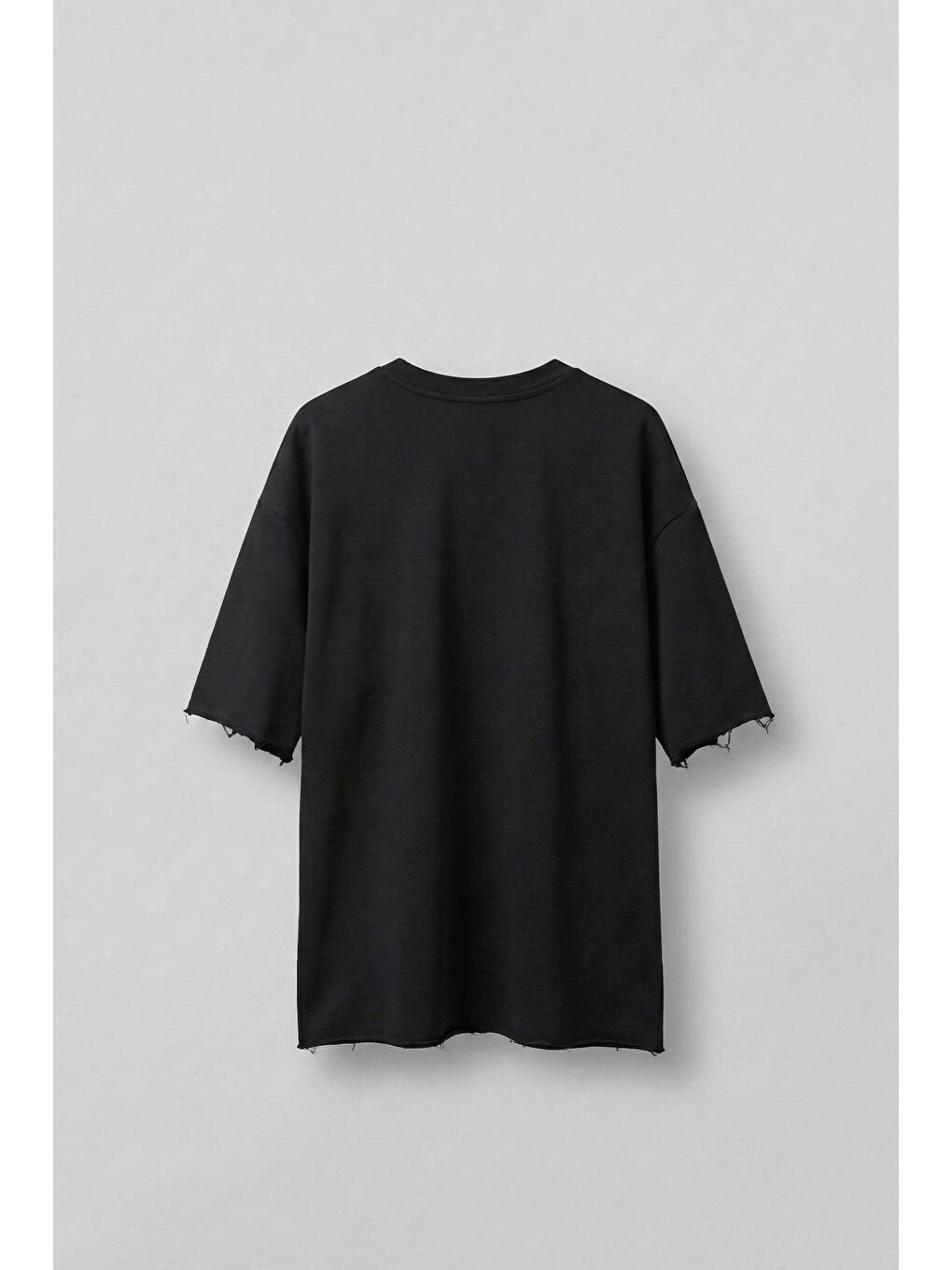 Erkek Oversize Püskül Detaylı Basic Örme T-Shirt Siyah-1