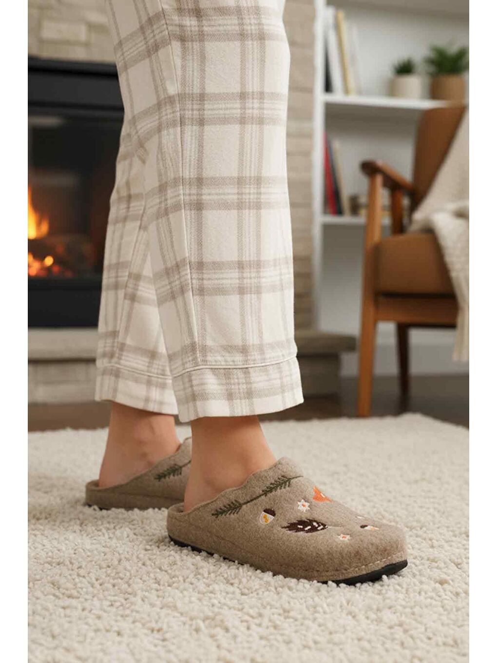 Kahverengi Camel Keçe Anatomik Kadın Ev Terliği K-9561 Z