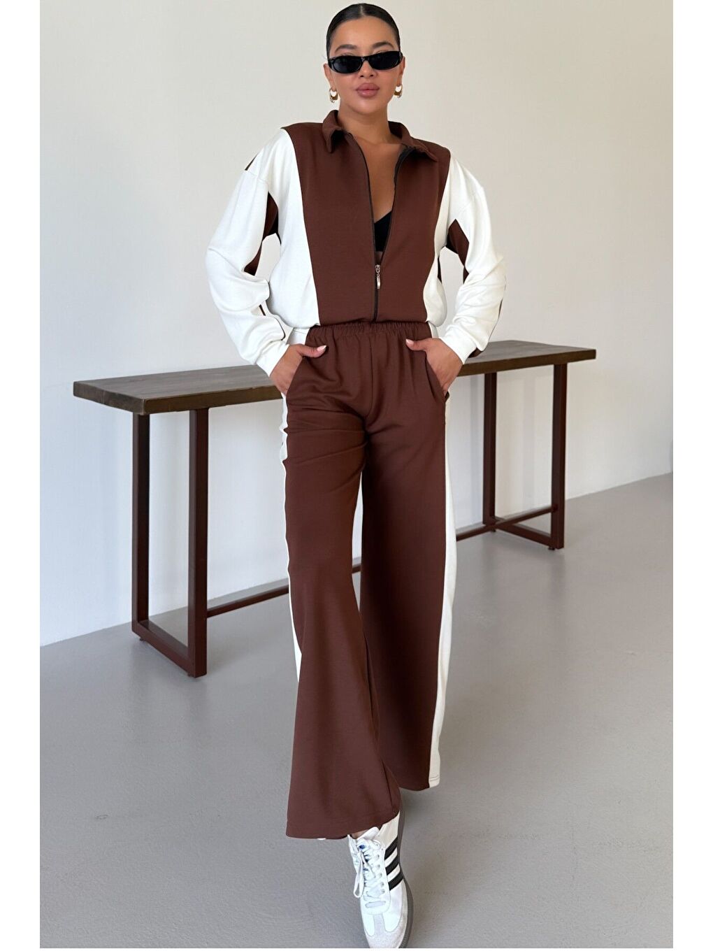 Kadın Kahverengi Kalın Beyaz Yan Çizgili Modal Kumaş Hırka Alt-Üst Eşofman Takımı-2