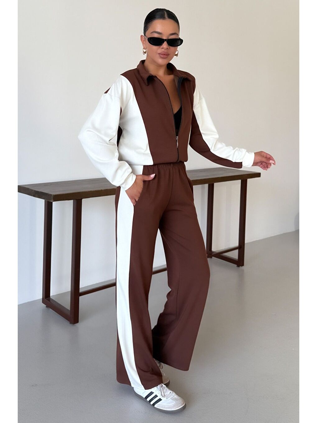 Kadın Kahverengi Kalın Beyaz Yan Çizgili Modal Kumaş Hırka Alt-Üst Eşofman Takımı-3
