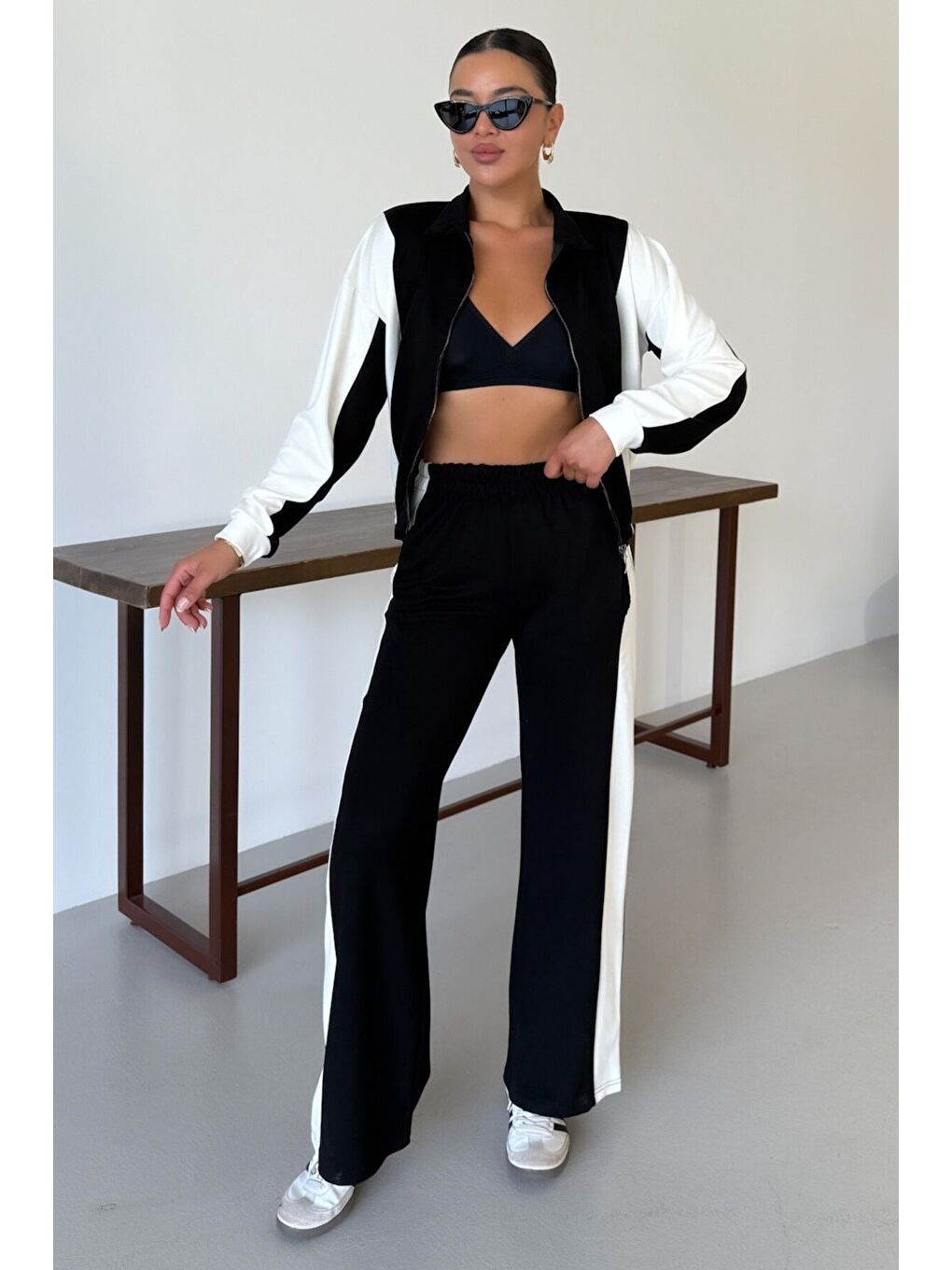 Kadın Siyah Kalın Beyaz Yan Çizgili Modal Kumaş Hırka Alt-Üst Eşofman Takımı-4