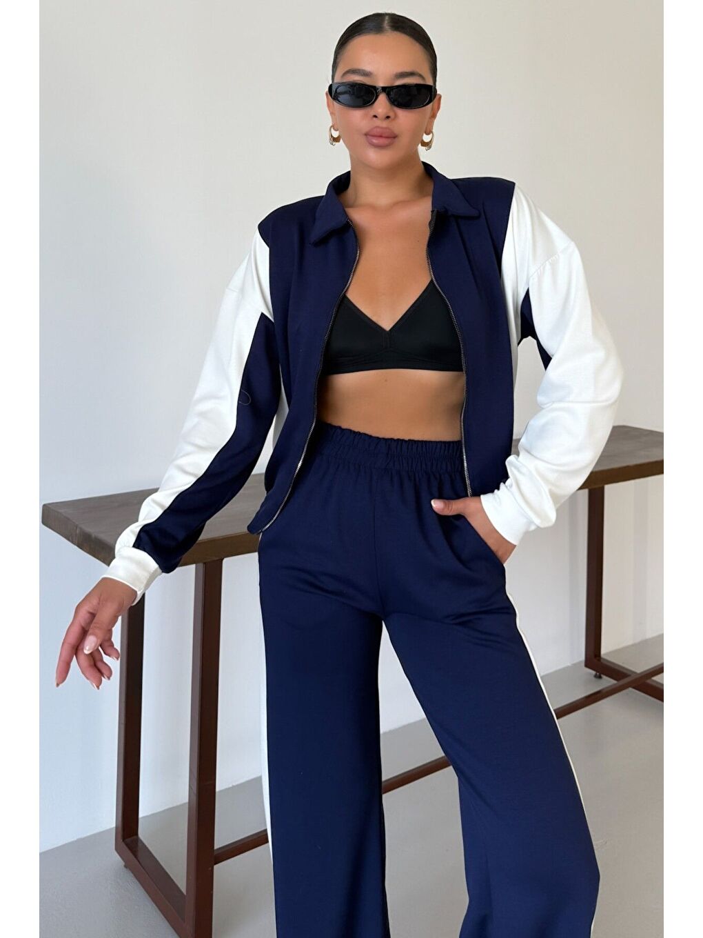 Kadın Lacivert Kalın Beyaz Yan Çizgili Modal Kumaş Hırka Alt-Üst Eşofman Takımı-4