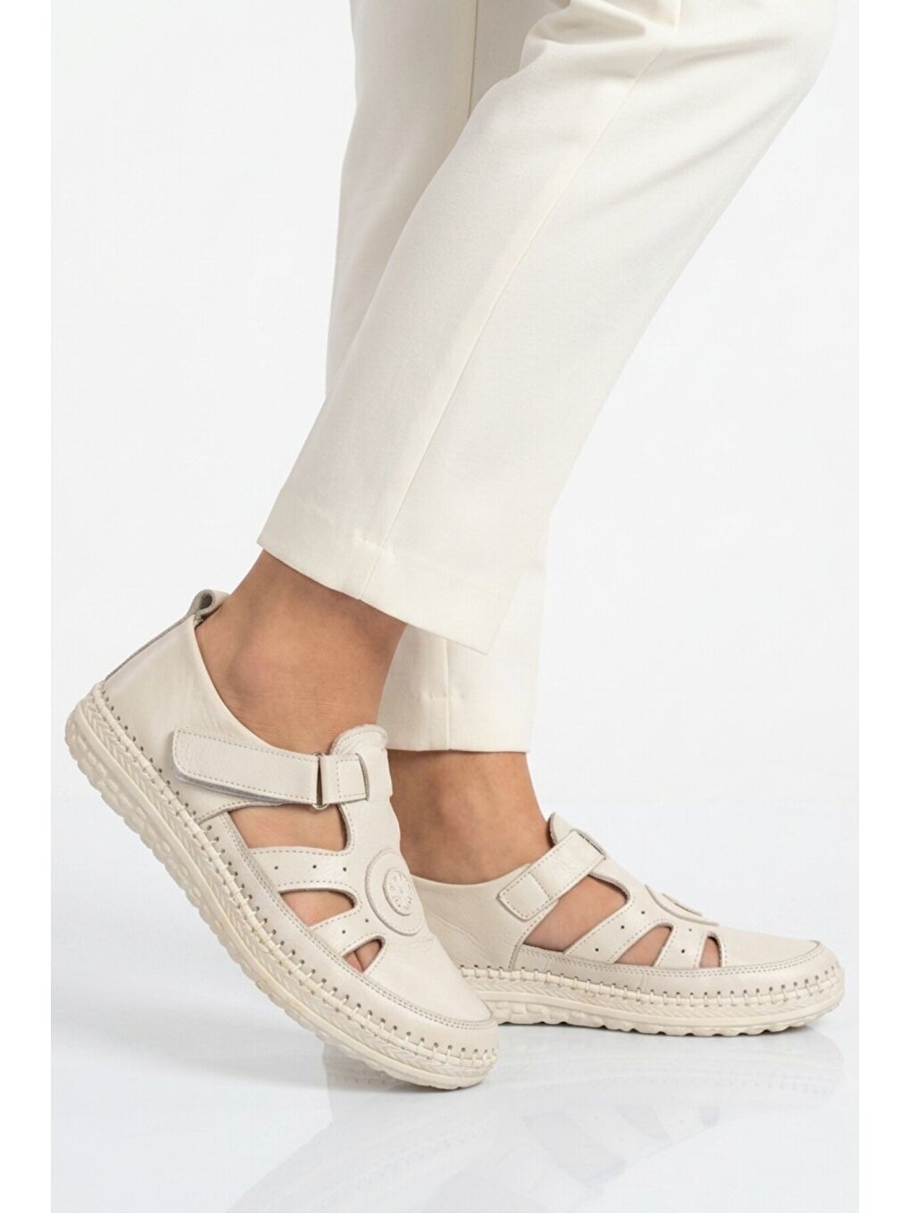 Ekru Hakiki Deri Anatomik Kadın Casual Ayakkabı Z520 Z-1
