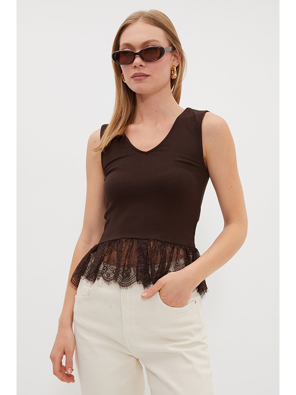 Kahverengi Dantelli V Yaka Slim Fit Bluz-2